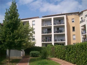 t2 à la location -   69600  OULLINS, surface 46 m2 location t2 - UBI433596764